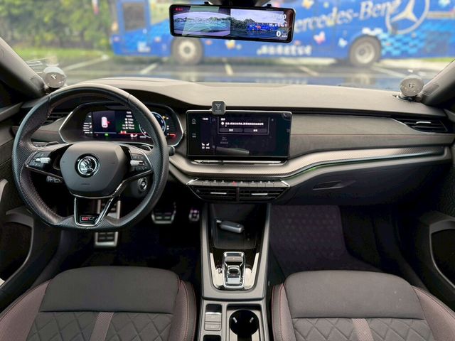 SKODA司科達 OCTAVIA COMBI  第4張相片