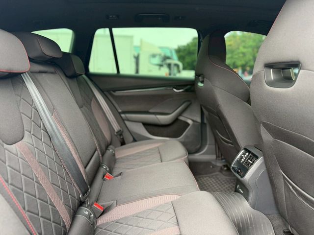SKODA司科達 OCTAVIA COMBI  第5張相片