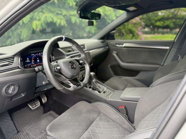 SKODA司科達 SUPERB COMBI  第6張相片