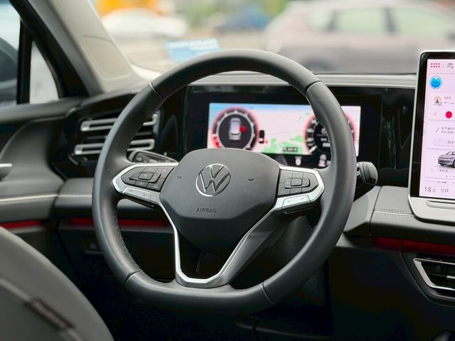 VOLKSWAGEN福斯 TIGUAN  第3張相片