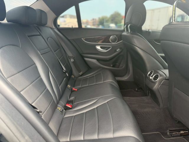 M-BENZ賓士 C300  第5張相片