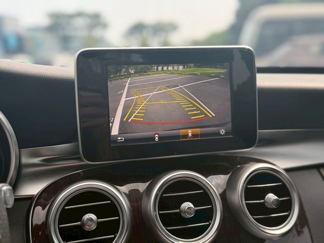 M-BENZ賓士 C300  第8張相片