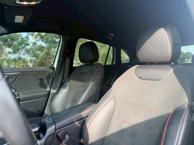 M-BENZ賓士 GLA180  第7張相片
