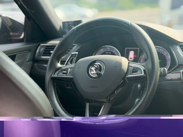 SKODA司科達 SUPERB COMBI  第3張相片