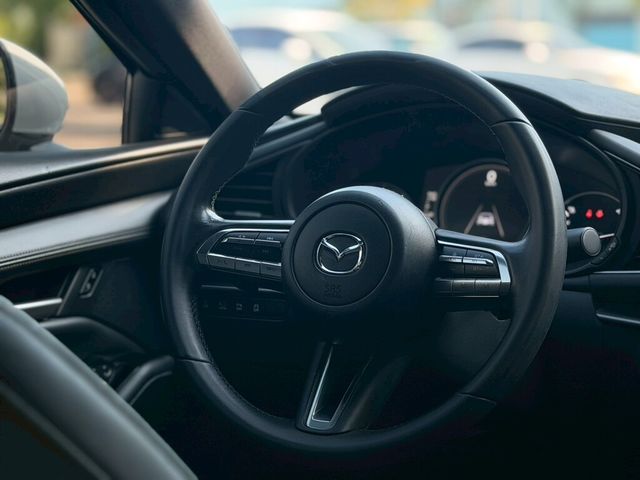 MAZDA馬自達 MAZDA 3  第3張相片