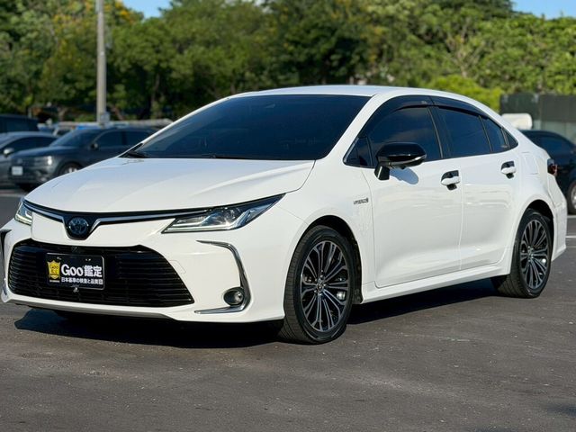 TOYOTA豐田 COROLLA ALTIS HYBRID  第1張相片