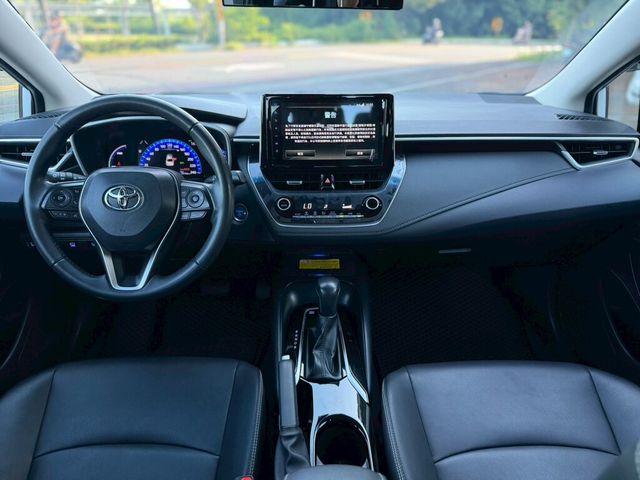 TOYOTA豐田 COROLLA ALTIS HYBRID  第4張相片