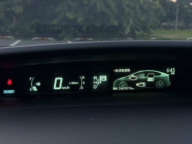 TOYOTA豐田 PRIUS  第9張相片