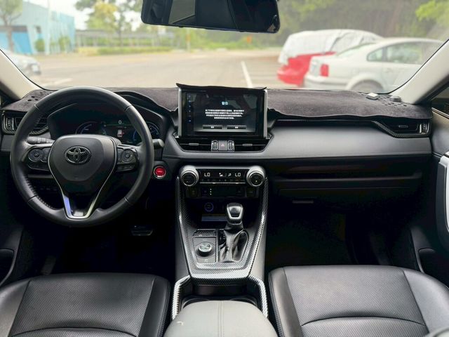 TOYOTA豐田 RAV4  第4張相片