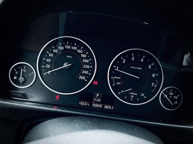 BMW寶馬 320I COUPE  第8張相片