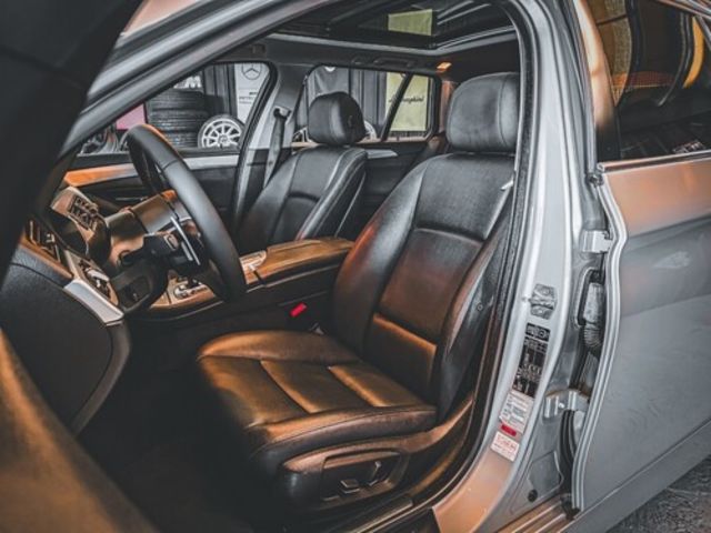 BMW寶馬 520I TOURING  第7張相片