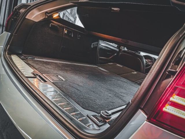 BMW寶馬 520I TOURING  第10張相片