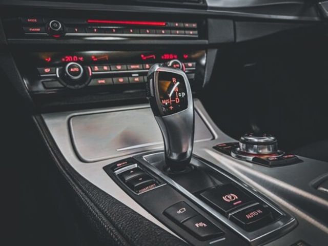 BMW寶馬 520I TOURING  第15張相片