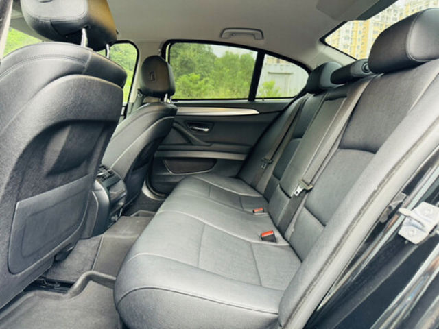 BMW寶馬 520D  第11張相片