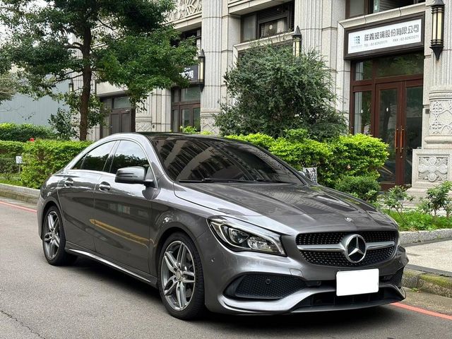 M-BENZ賓士 CLA250  第3張相片