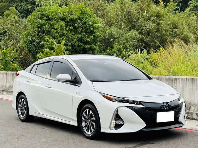 TOYOTA豐田 PRIUS PHV  第4張相片