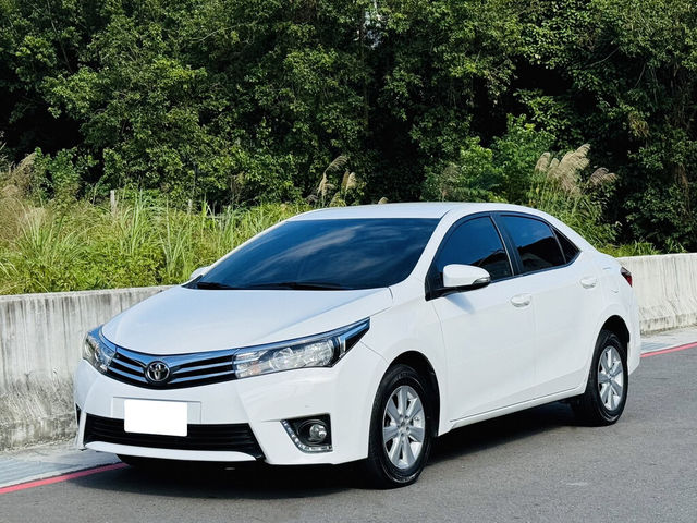 TOYOTA豐田 ALTIS  第1張相片