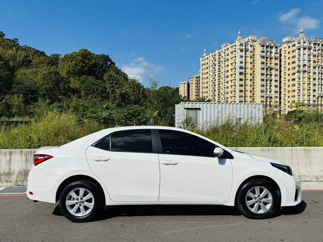TOYOTA豐田 ALTIS  第5張相片