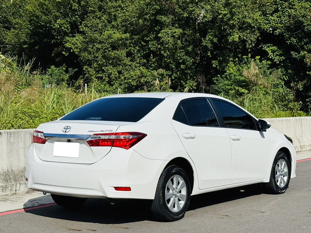 TOYOTA豐田 ALTIS  第6張相片