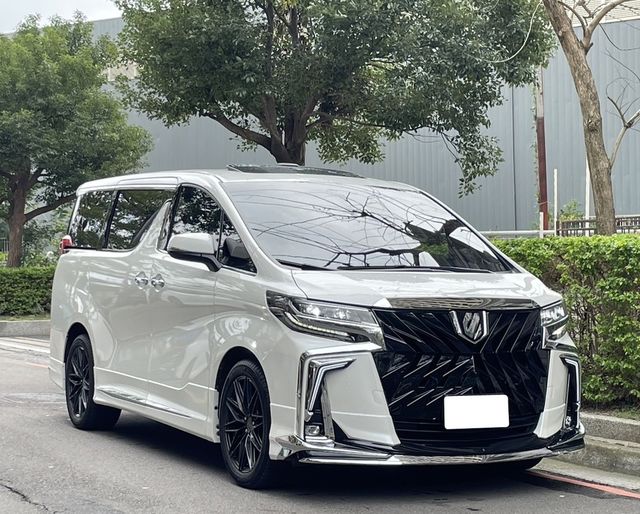 TOYOTA豐田 ALPHARD  第3張相片