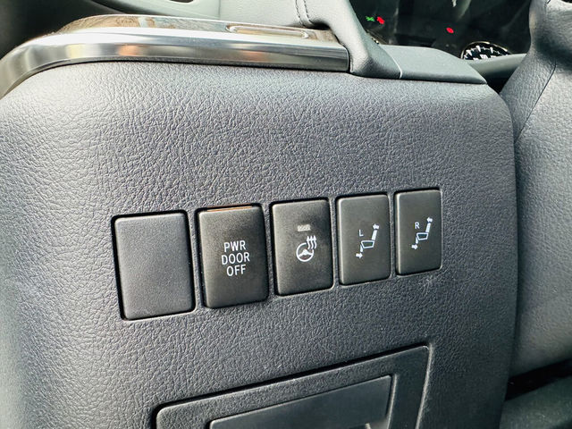 TOYOTA豐田 ALPHARD  第11張相片