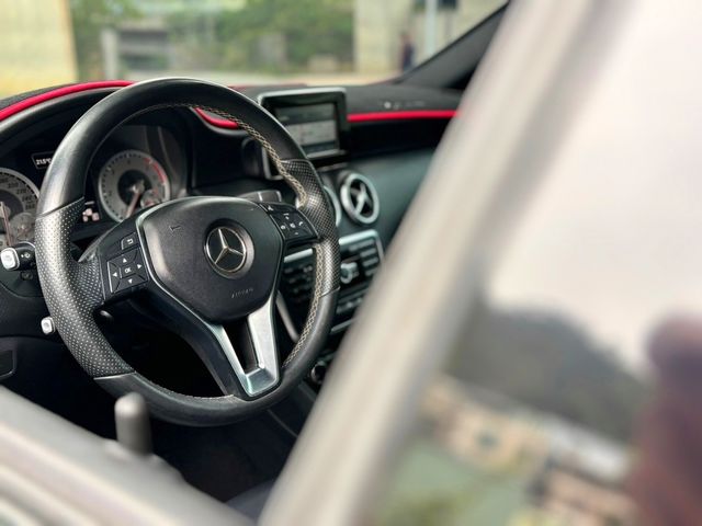 M-BENZ賓士 A200  第6張相片