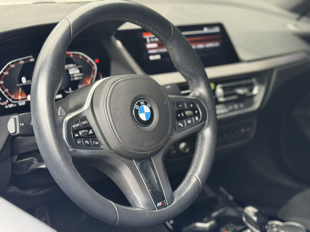 BMW寶馬 218I M SPORT  第7張相片