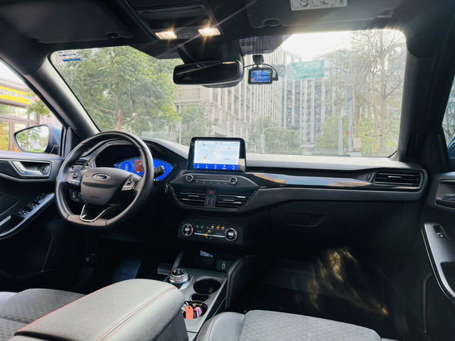 FORD福特 FOCUS  第17張相片