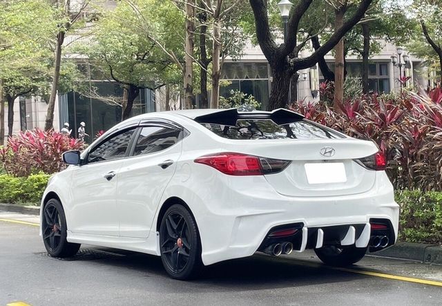 HYUNDAI現代 ELANTRA  第3張相片