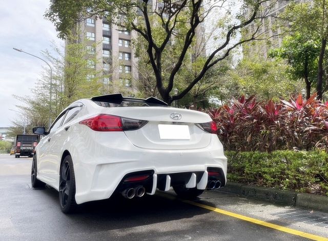 HYUNDAI現代 ELANTRA  第11張相片