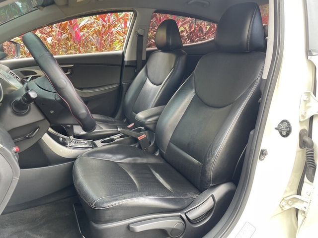 HYUNDAI現代 ELANTRA  第17張相片
