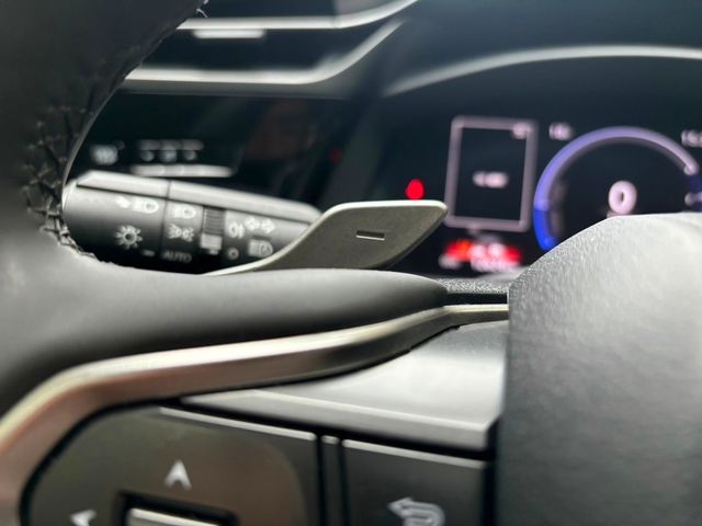 LEXUS凌志 RX450HL  第19張相片