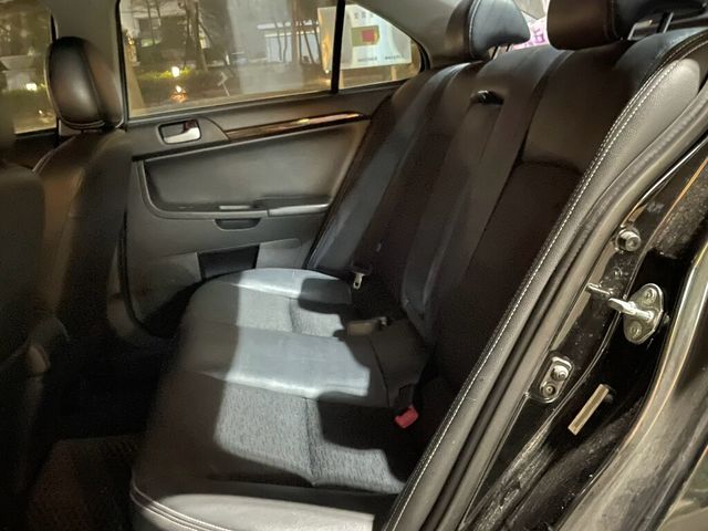MITSUBISHI三菱 LANCER FORTIS  第7張相片