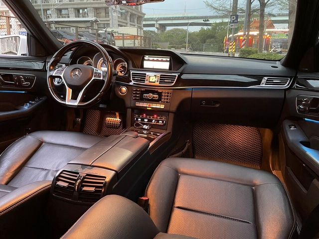 M-BENZ賓士 E350  第8張相片