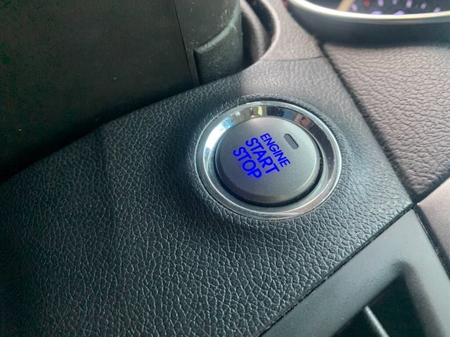 HYUNDAI現代 ELANTRA  第9張相片