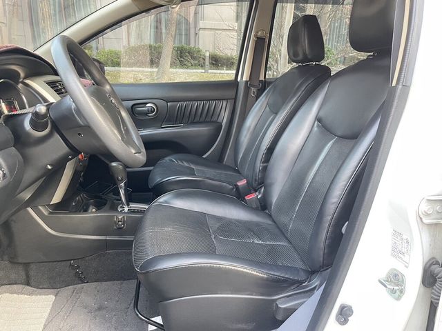 NISSAN日產 LIVINA  第7張相片