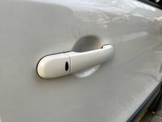 NISSAN日產 LIVINA  第14張相片