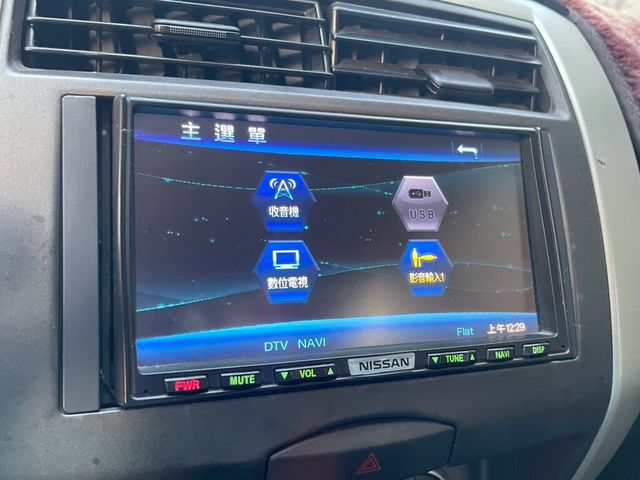 NISSAN日產 LIVINA  第18張相片