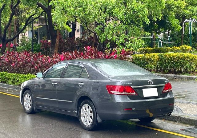 TOYOTA豐田 CAMRY  第2張相片