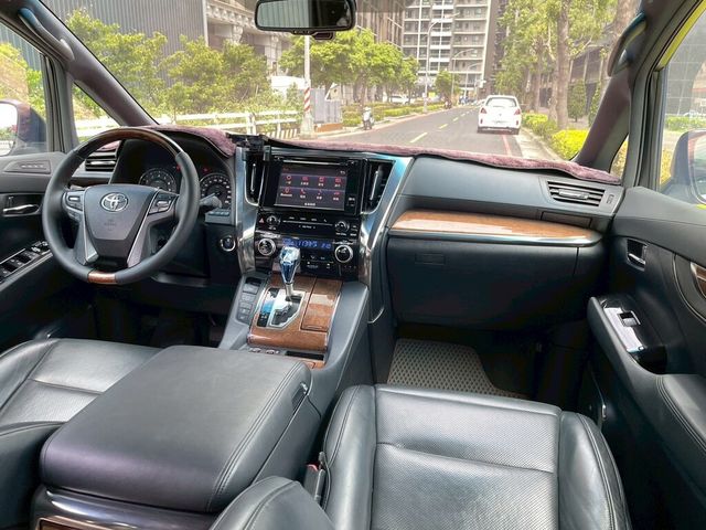 TOYOTA豐田 ALPHARD  第7張相片
