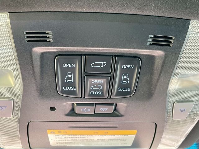 TOYOTA豐田 ALPHARD  第18張相片