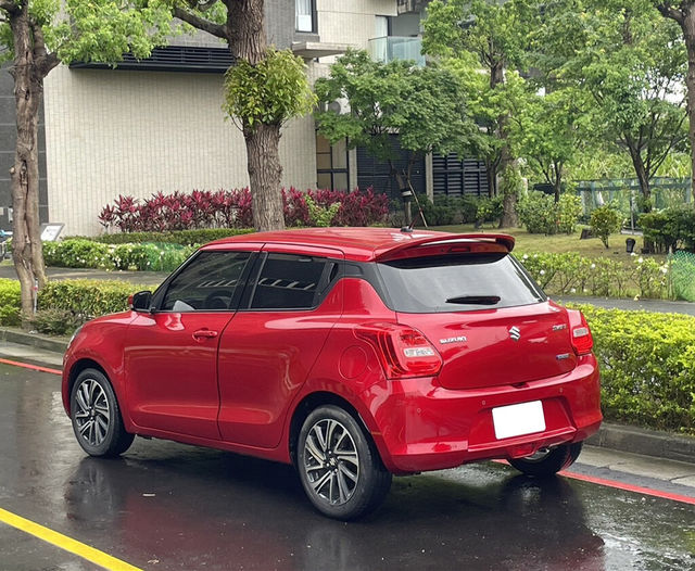 SUZUKI鈴木 SWIFT  第2張相片