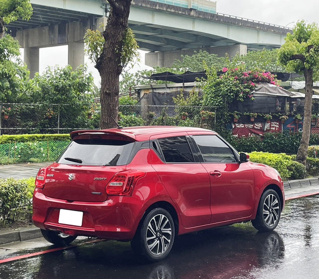 SUZUKI鈴木 SWIFT  第4張相片