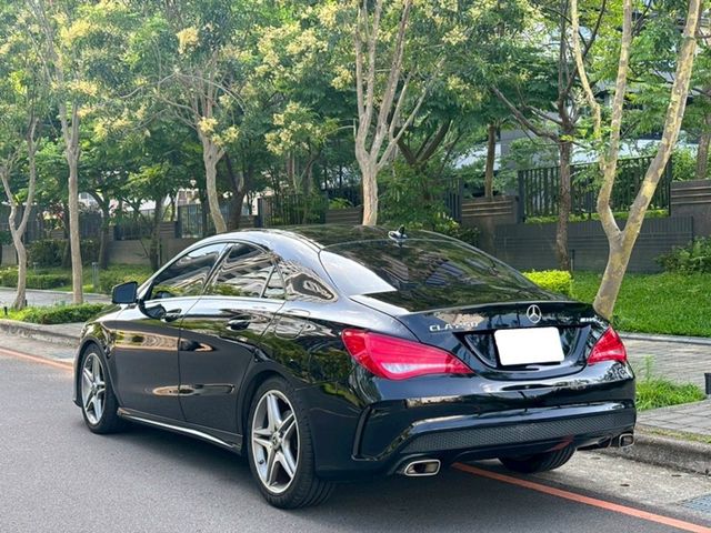 M-BENZ賓士 CLA250  第2張相片