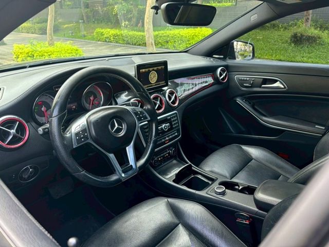 M-BENZ賓士 CLA250  第6張相片