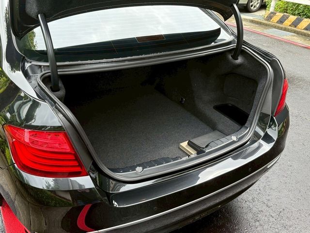BMW寶馬 520I  第5張相片