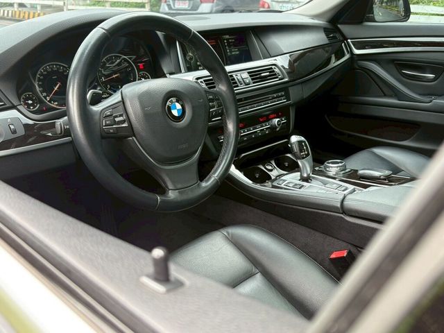 BMW寶馬 520I  第6張相片