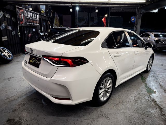 TOYOTA豐田 ALTIS  第4張相片