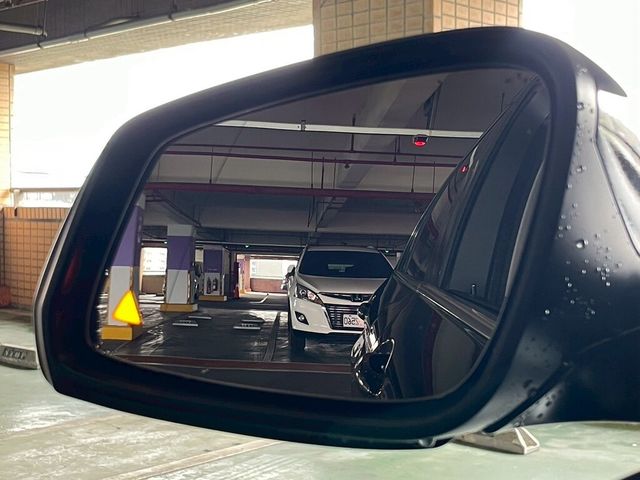 BMW寶馬 528I  第16張相片