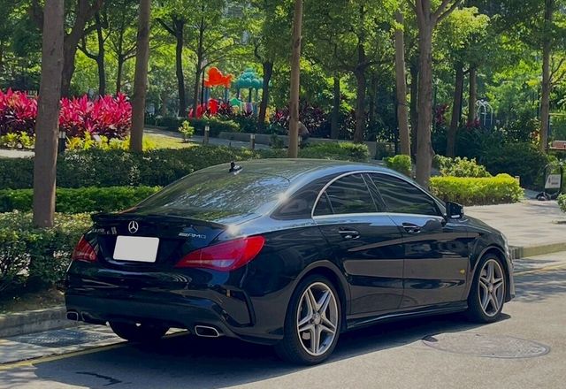 M-BENZ賓士 CLA250  第4張相片